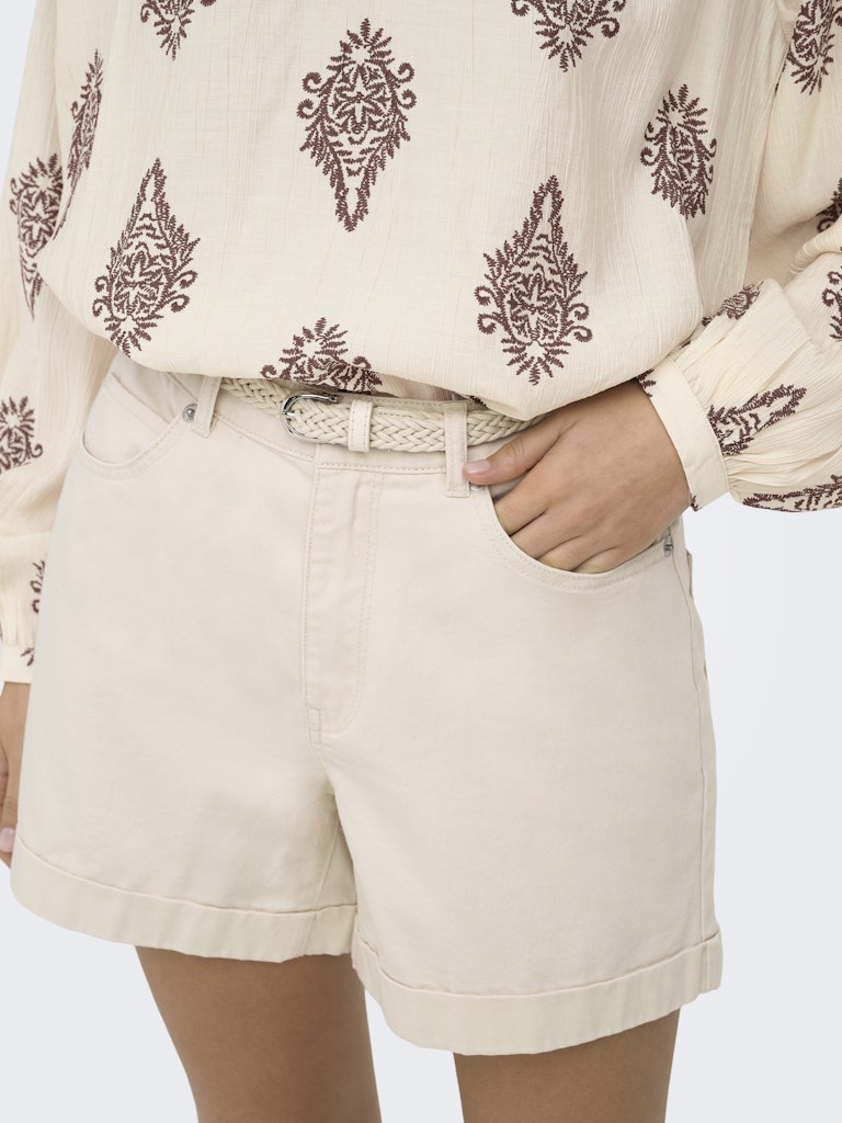 Onlvega-silla Hw Mom Belt Shorts Pnt - Wit Dessin
