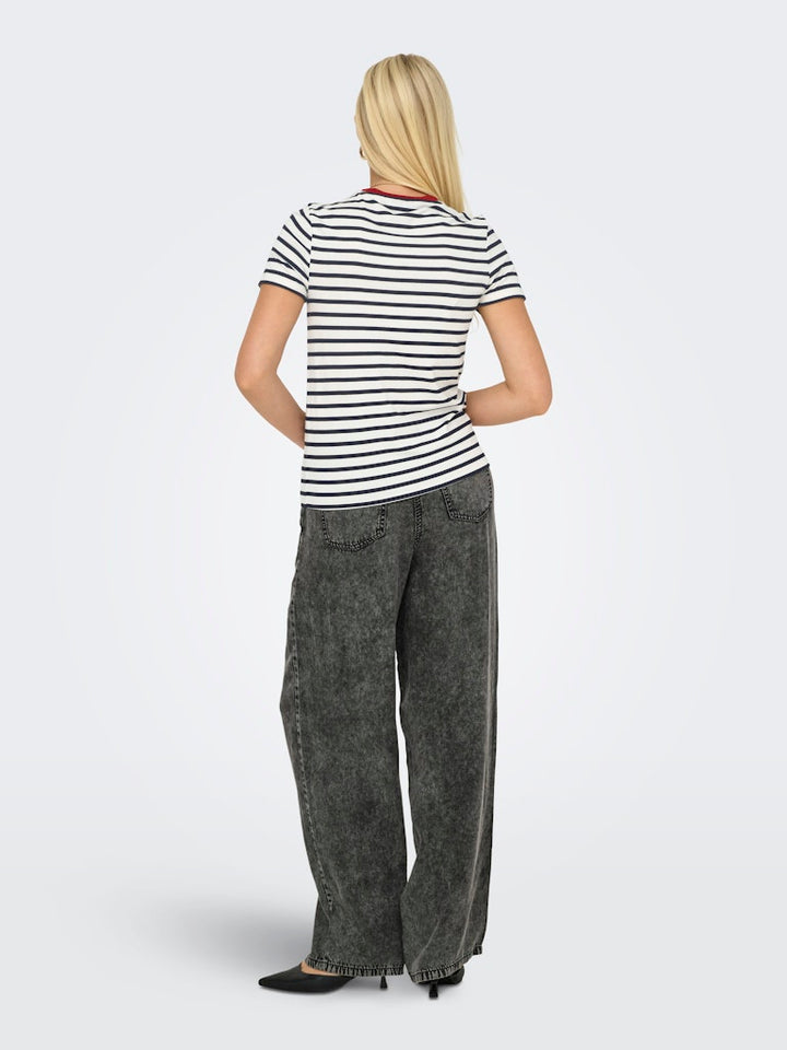 Onlheart Life S/s Tee Jrs Noos - Wit Dessin