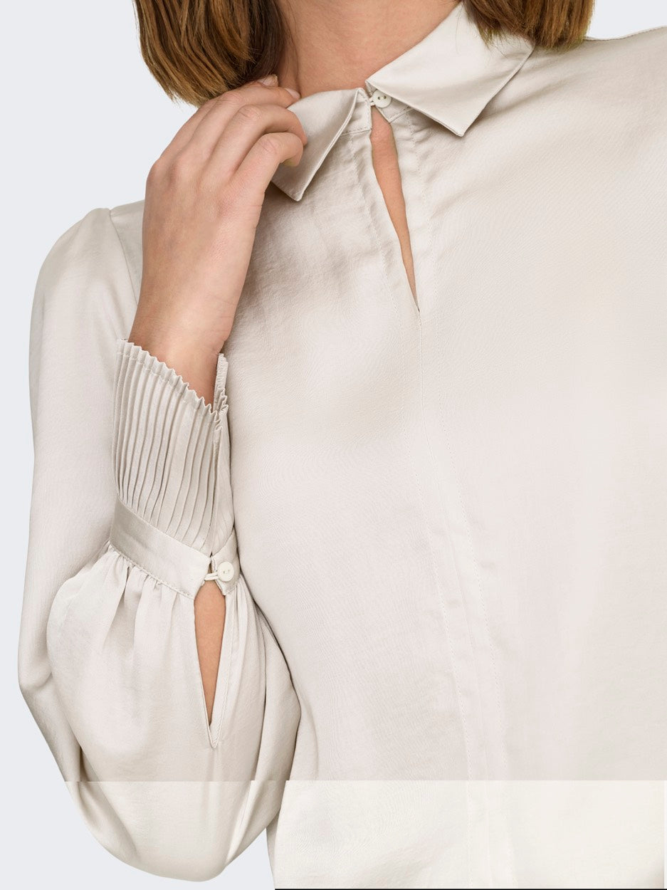 Onlsister Ls Pleat Detail Shirt Wvn - Zand