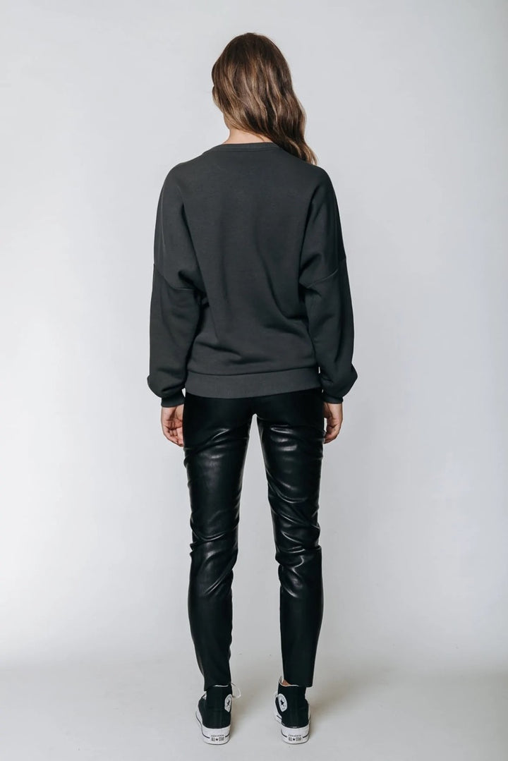 Chloe Studs Vegan Leather Pants - Zwart